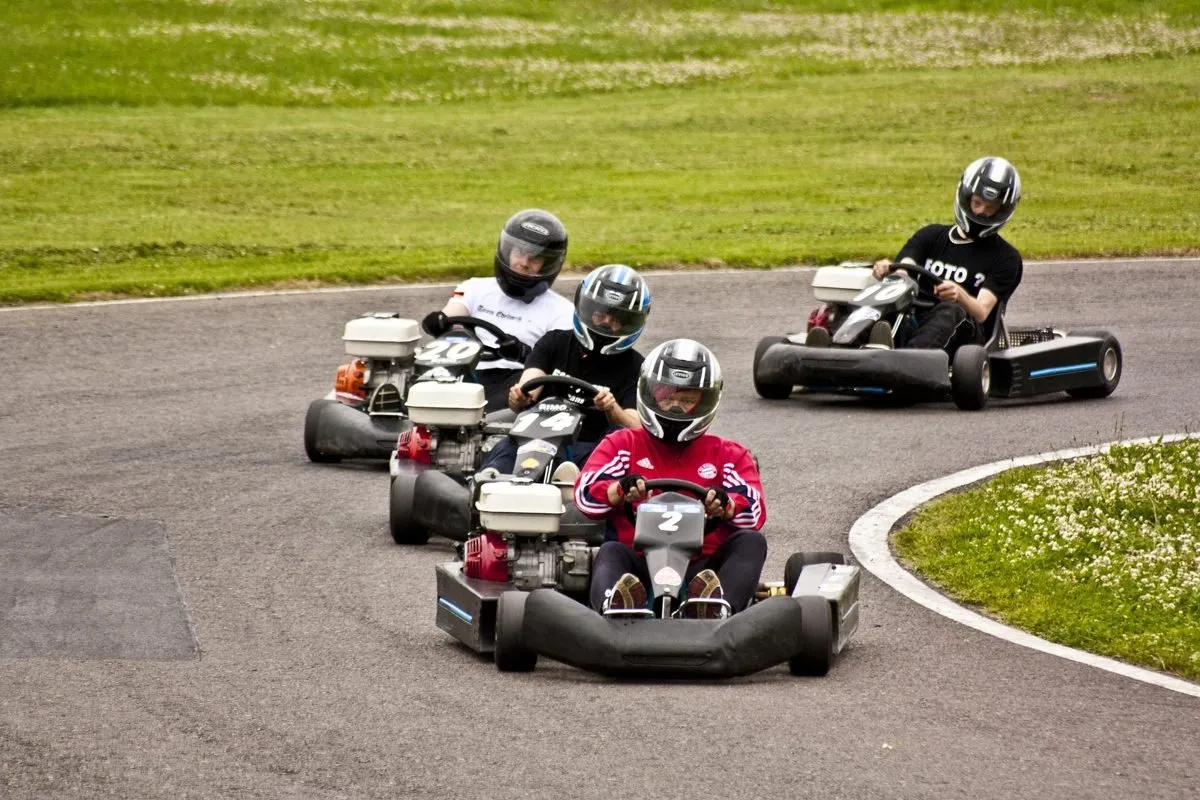 Een kart op een circuit van de Opaalkust
