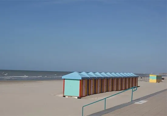 Het strand van Malo-les-Bains met zijn dijk