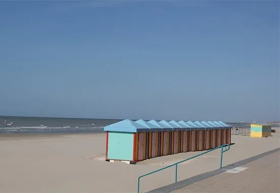Die Promenade und der Strand von Malo-les-Bains mit ihren Villen