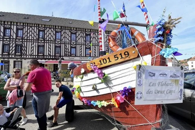 Een versierde flobart midden in het feest, in Wissant