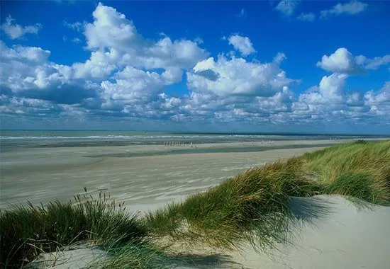 Der große Strand von Hardelot mit seinen Dünen