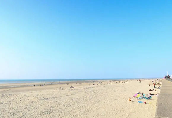 Het grote strand van Le Touquet, erg breed bij laag water